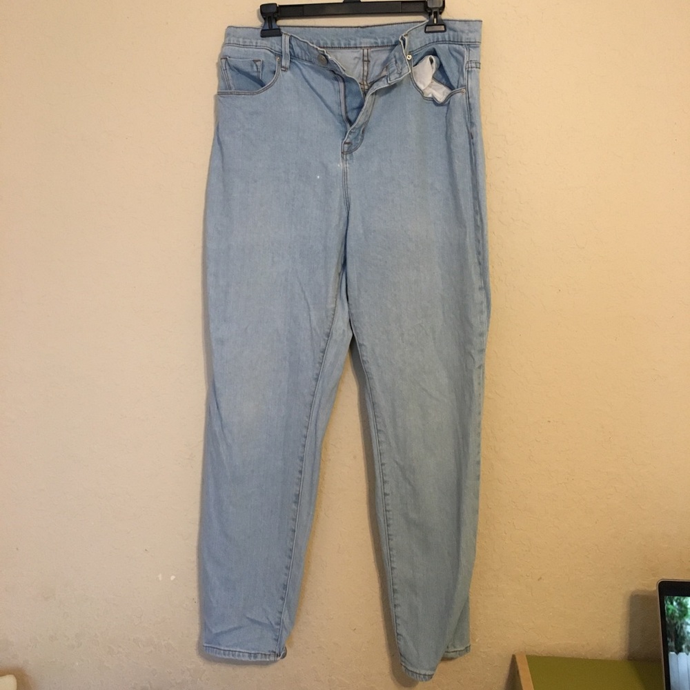 Mom Jeans